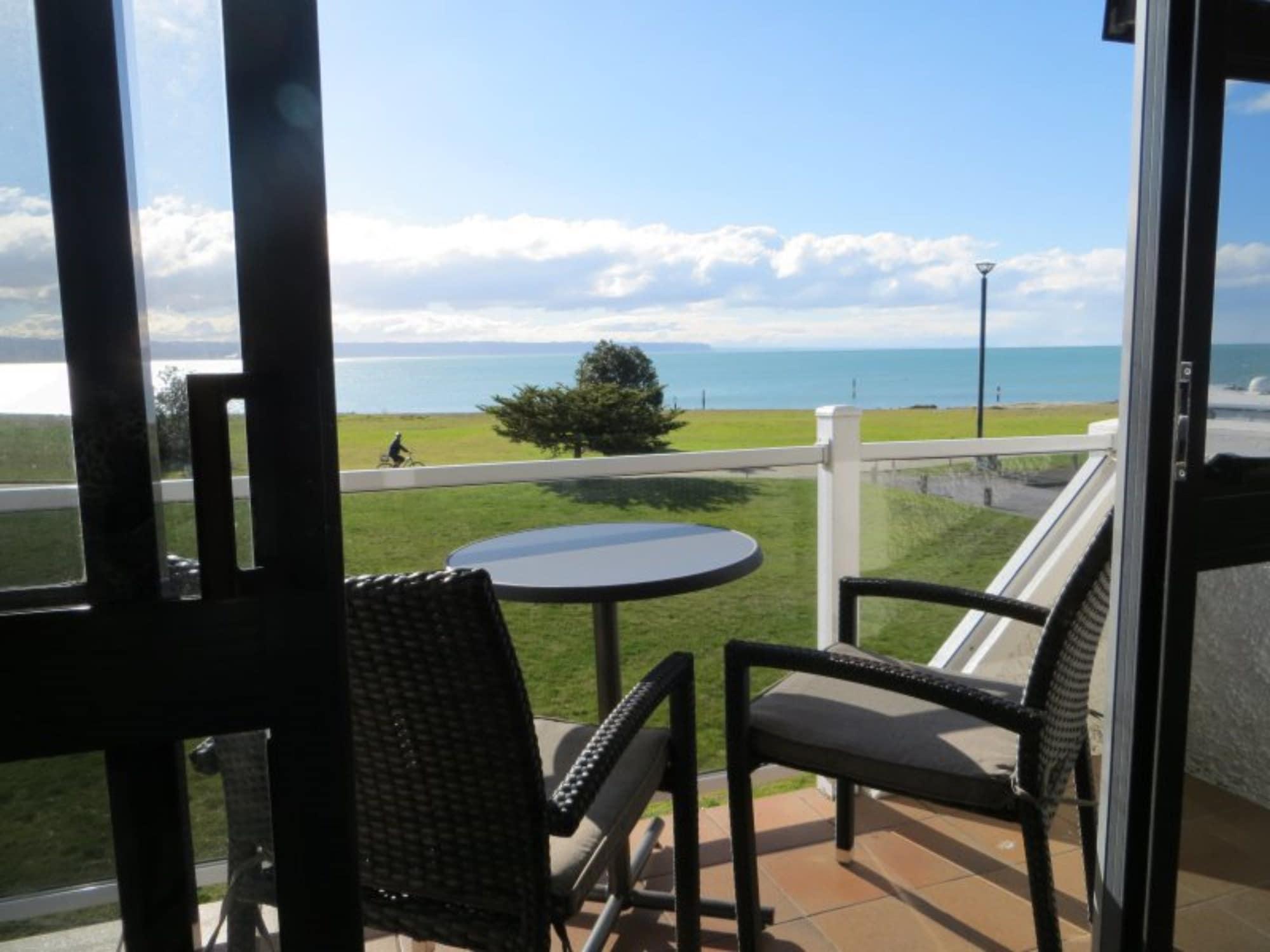 Harbour View Motel On Ahuriri Beach In Napier Nz With Sea View Suites Exterior foto