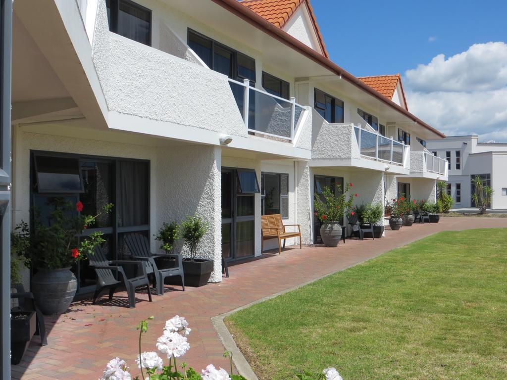 Harbour View Motel On Ahuriri Beach In Napier Nz With Sea View Suites Exterior foto