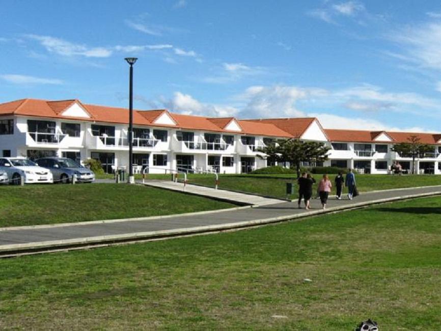 Harbour View Motel On Ahuriri Beach In Napier Nz With Sea View Suites Exterior foto